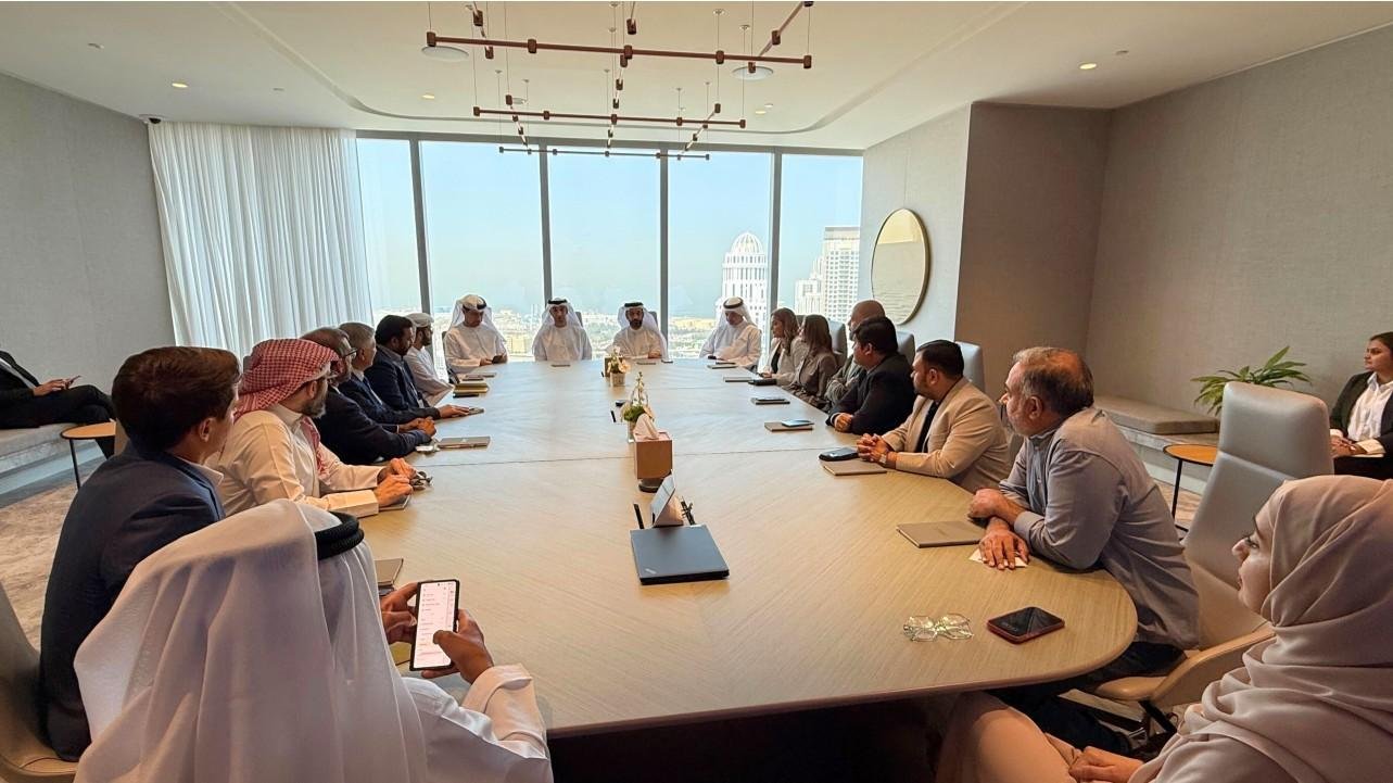 UAE government summit with keynote address and senior official delegates